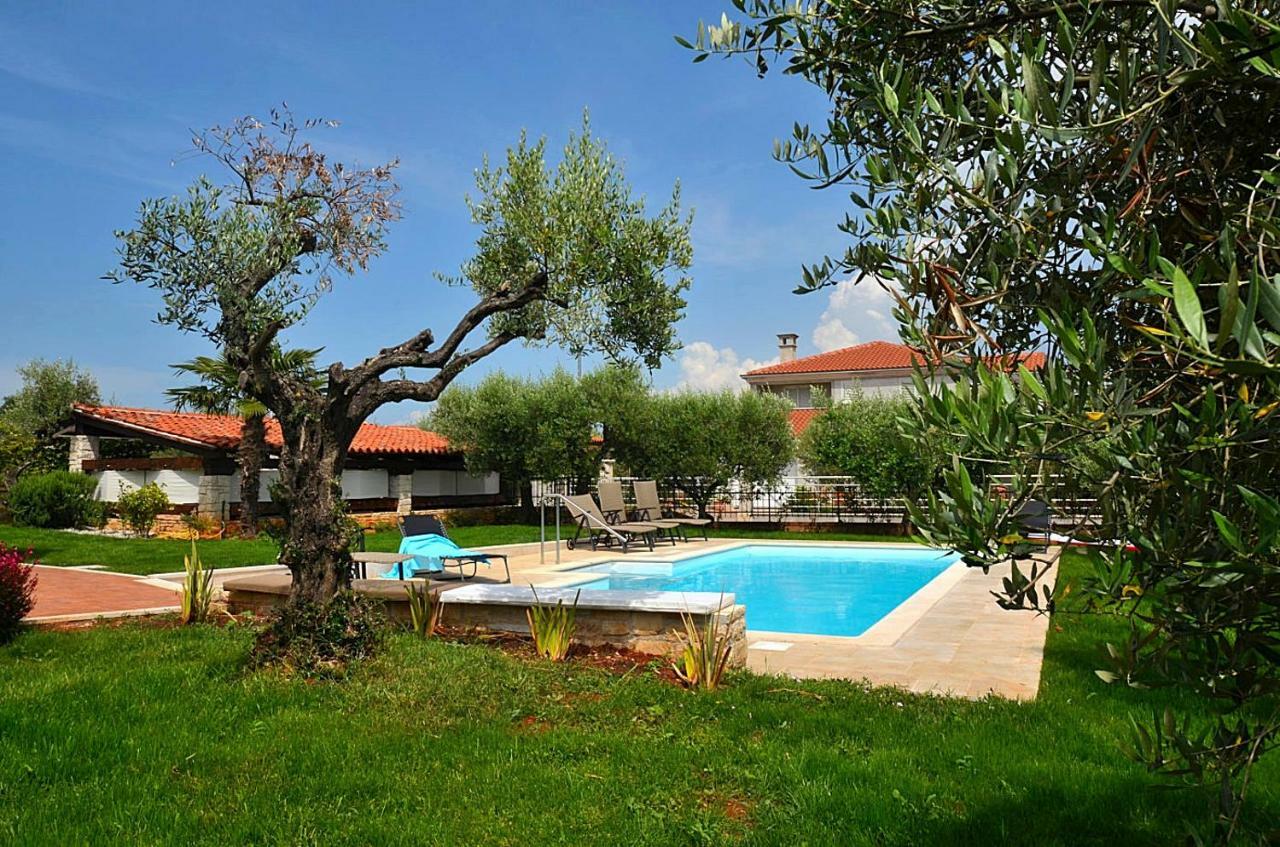Holiday Home Sverko Novigrad  Ngoại thất bức ảnh