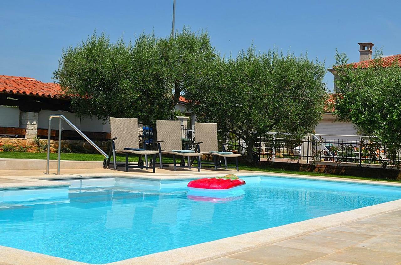 Holiday Home Sverko Novigrad  Ngoại thất bức ảnh