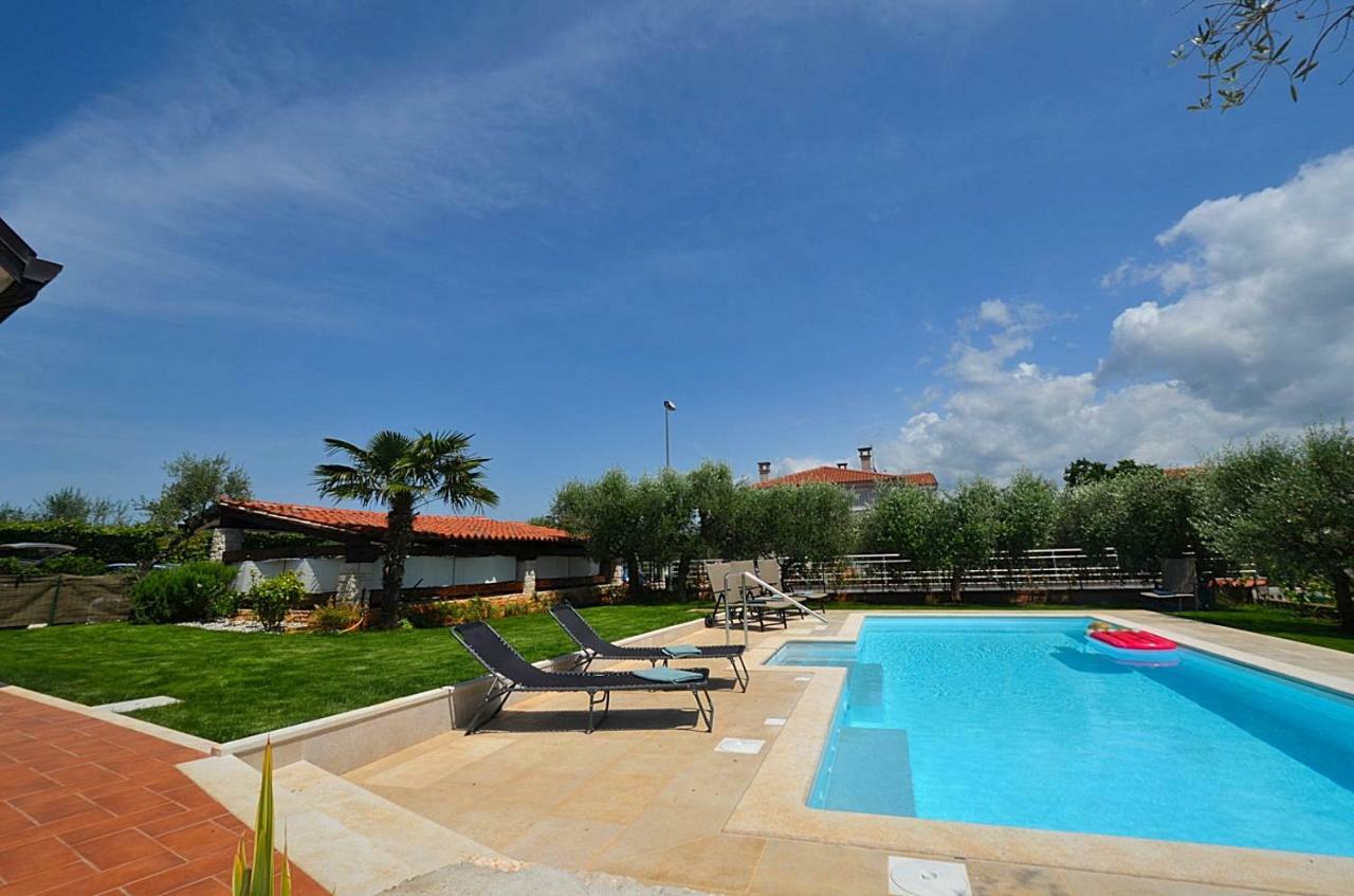 Holiday Home Sverko Novigrad  Ngoại thất bức ảnh